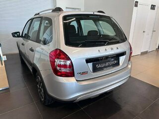 2026 Lada (ВАЗ) Granta Cross I Рестайлинг, серебристый, 1255000 рублей, вид 2