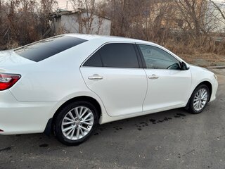 2015 Toyota Camry VII (XV50) Рестайлинг, белый, 2450000 рублей, вид 5