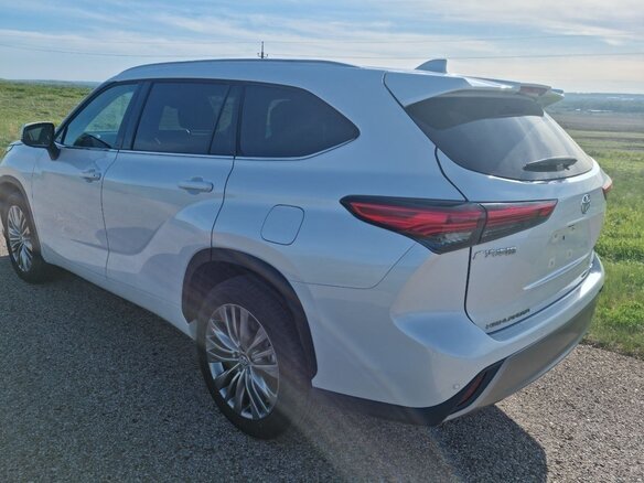 2025 Toyota Highlander IV (XU70), белый, 5300000 рублей - вид 2