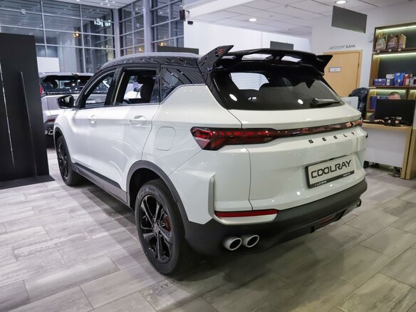 2026 Geely Coolray I Рестайлинг 2, белый, 2975000 рублей - вид 2