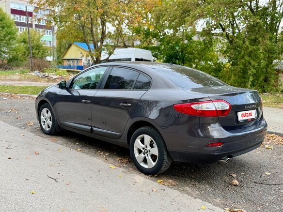 2013 Renault Fluence I Рестайлинг, коричневый, 710000 рублей - вид 2