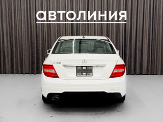 2013 Mercedes-Benz C-Класс 180 BlueEFFICIENCY III (W204) Рестайлинг, белый, 1450000 рублей, вид 4