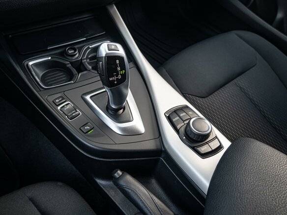 2015 BMW 1 серии 118i II (F20/F21) Рестайлинг, белый - вид 14
