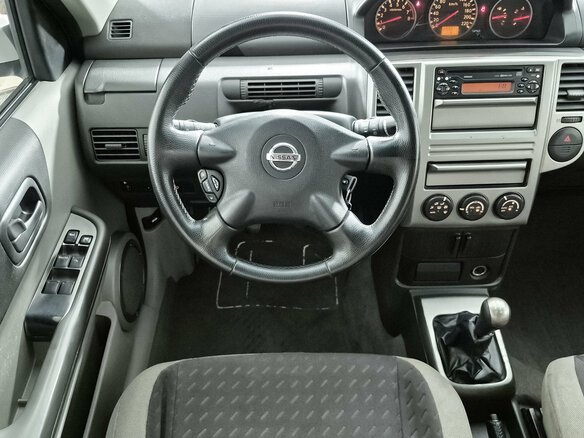 2006 Nissan X-Trail I Рестайлинг, серебристый - вид 18