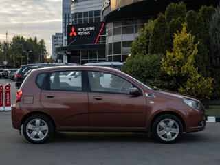 2011 Chevrolet Aveo I Рестайлинг, коричневый, 468000 рублей, вид 3