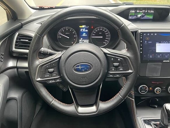 2021 Subaru XV II Рестайлинг, чёрный, 1900000 рублей - вид 9