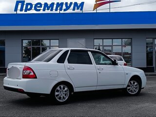 2015 Lada (ВАЗ) Priora I Рестайлинг, белый, 600000 рублей, вид 2