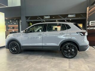 2026 Volkswagen Tharu XR 300 TSI, серый, 2999000 рублей, вид 4