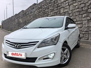 2015 Hyundai Solaris I Рестайлинг, белый, 880000 рублей, вид 2