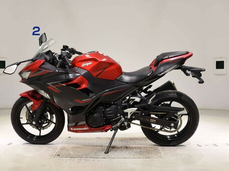 2018 Kawasaki Ninja 400, красный, 595000 рублей, вид 1