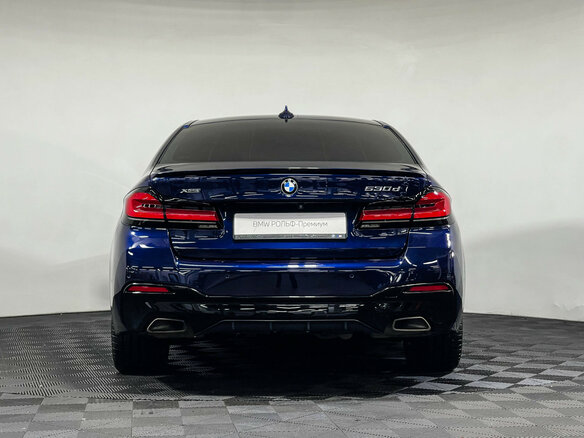 2021 BMW 5 серии 530d xDrive VII (G30/G31/G38) Рестайлинг, синий, 5348000 рублей - вид 3