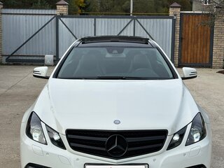 2011 Mercedes-Benz E-Класс 250 5G-Tronic IV (W212, S212, C207), белый, 1350000 рублей, вид 3