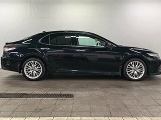 2019 Toyota Camry VIII (XV70), чёрный, 2390000 рублей, вид 3
