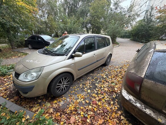 2006 Renault Scenic Grand II Рестайлинг, золотистый, 450000 рублей - вид 5