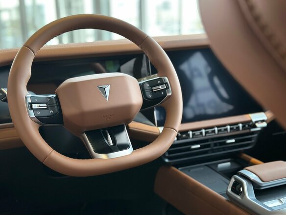 2025 Changan Deepal G318 I, серебристый, 6090000 рублей - вид 11