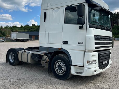 2008 DAF XF 105, белый, 1850000 рублей, вид 1