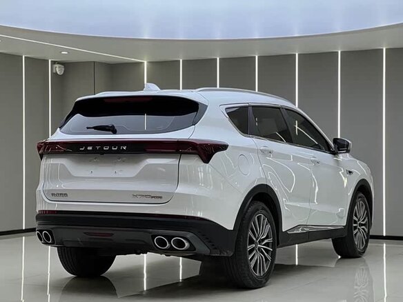 2023 Jetour X70+ I, белый, 1350000 рублей - вид 5