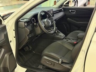 2023 Honda Vezel II, белый, 2100000 рублей, вид 5