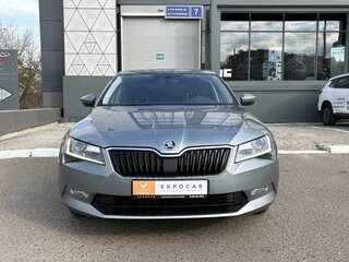 2018 Skoda Superb III, серый, 1520000 рублей, вид 4