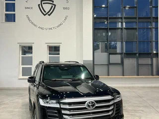 2026 Toyota Land Cruiser 300 Series, чёрный, 35500000 рублей, вид 4