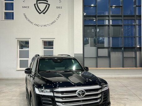 2026 Toyota Land Cruiser 300 Series, чёрный, 35500000 рублей, вид 4