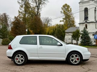 1998 Volkswagen Golf IV, белый, 420000 рублей, вид 4