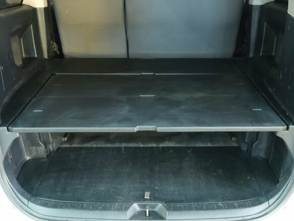 2010 Toyota Noah II (R70), белый, 1159000 рублей - вид 18