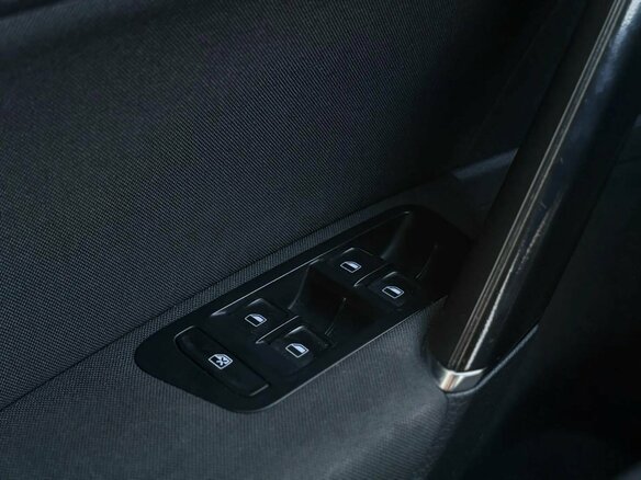 2013 Volkswagen Golf VII, чёрный, 1050000 рублей - вид 13