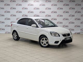 2011 Kia Rio II Рестайлинг, белый, 599000 рублей, вид 3