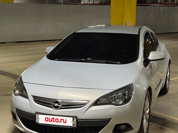 2012 Opel Astra GTC J Рестайлинг, белый, 750000 рублей - вид 3