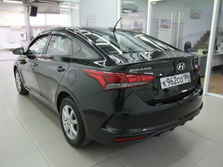 2022 Hyundai Solaris II Рестайлинг, чёрный, 1600000 рублей, вид 4