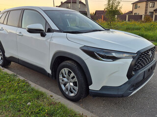 2022 Toyota Corolla Cross I, белый, 2200000 рублей, вид 3
