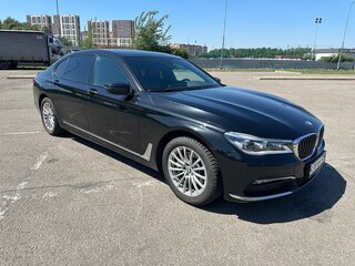 2018 BMW 7 серии Long 730Ld xDrive VI (G11/G12), чёрный, 3800000 рублей, вид 3