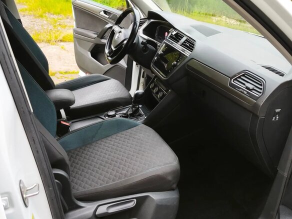2019 Volkswagen Tiguan II, белый, 2500000 рублей - вид 4