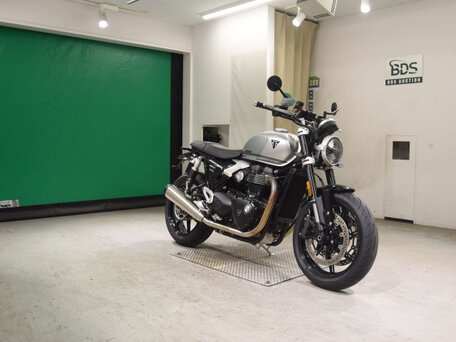 2025 Triumph Speed Twin, чёрный, 1150000 рублей, вид 1