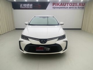 2022 Toyota Corolla XII (E210), белый, 1350000 рублей, вид 2