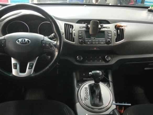 2014 Kia Sportage III Рестайлинг, оранжевый, 1150000 рублей - вид 4
