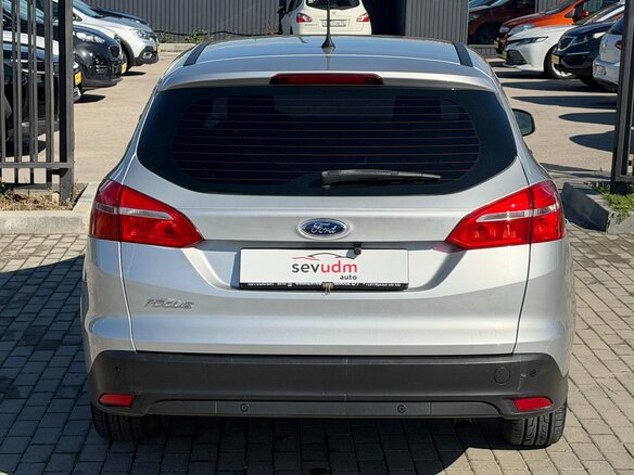 2016 Ford Focus III Рестайлинг, серебристый, 997000 рублей - вид 17