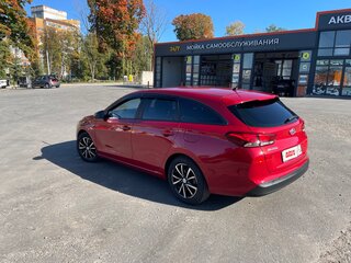 2018 Hyundai i30 III, красный, 1450000 рублей, вид 4