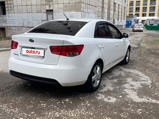 2011 Kia Cerato 6-speed II, белый, 570000 рублей, вид 3