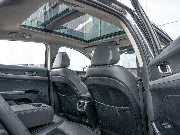 2020 Kia K5 III, серый, 2249000 рублей - вид 13