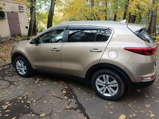 2017 Kia Sportage IV, коричневый, 1700000 рублей, вид 3