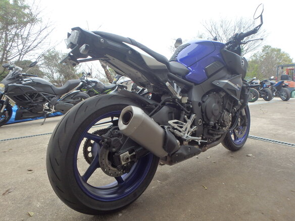 2017 Yamaha MT-10, синий, 1280000 рублей - вид 5