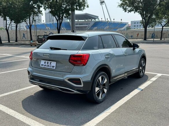 2023 Audi Q2 L 35 TFSI I Рестайлинг, серый, 1770700 рублей - вид 4