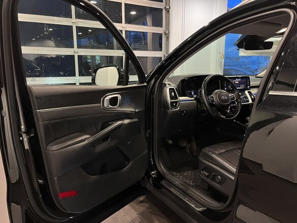 2021 Kia Sorento IV, чёрный - вид 17