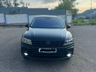 2019 Volkswagen Tiguan II, чёрный, 1999999 рублей, вид 3