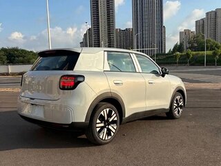 2026 Leapmotor A10 39.8 kWh, белый, 1700000 рублей, вид 5
