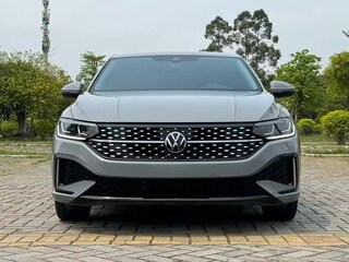 2023 Volkswagen Lavida III Рестайлинг, серый, 1590000 рублей, вид 3