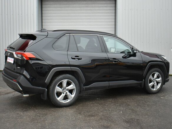 2021 Toyota RAV4 V (XA50), чёрный, 3199000 рублей - вид 4