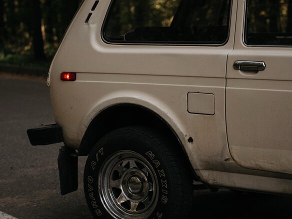 1986 Lada (ВАЗ) 2121 (4x4) I, белый, 200000 рублей - вид 17